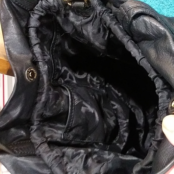 Michael Kors Black Shoulder Bag - Picture 9 of 13